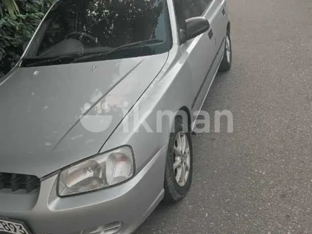 Hyundai Accent 2003 photo 2