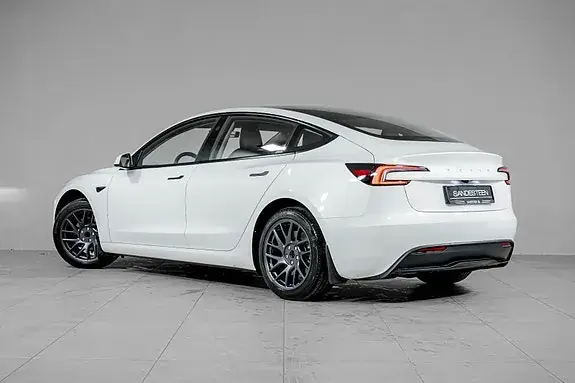 Tesla Model 3 2024 photo 5