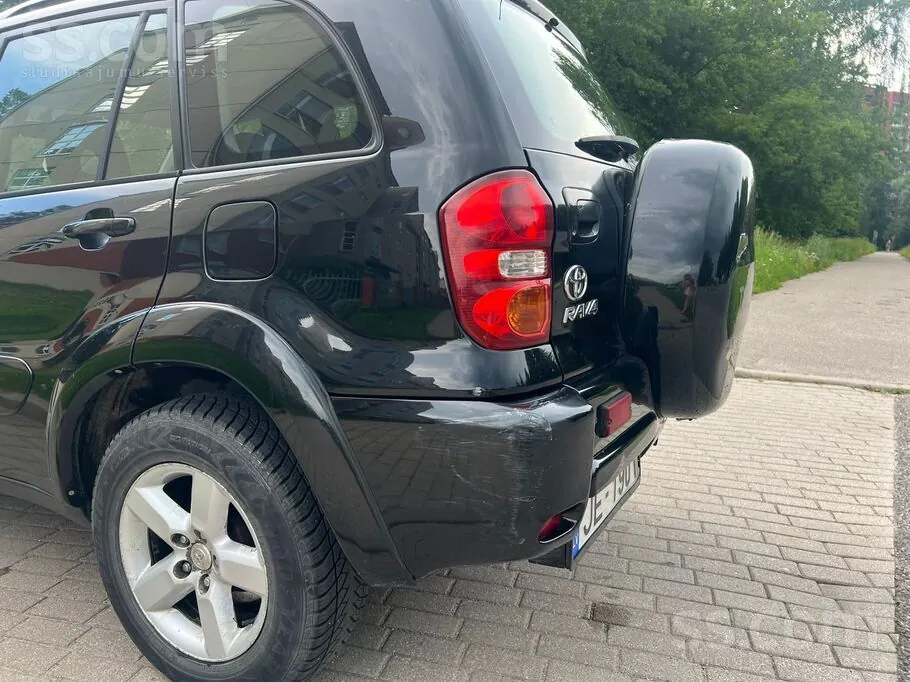 Toyota Rav4 2004 photo 4