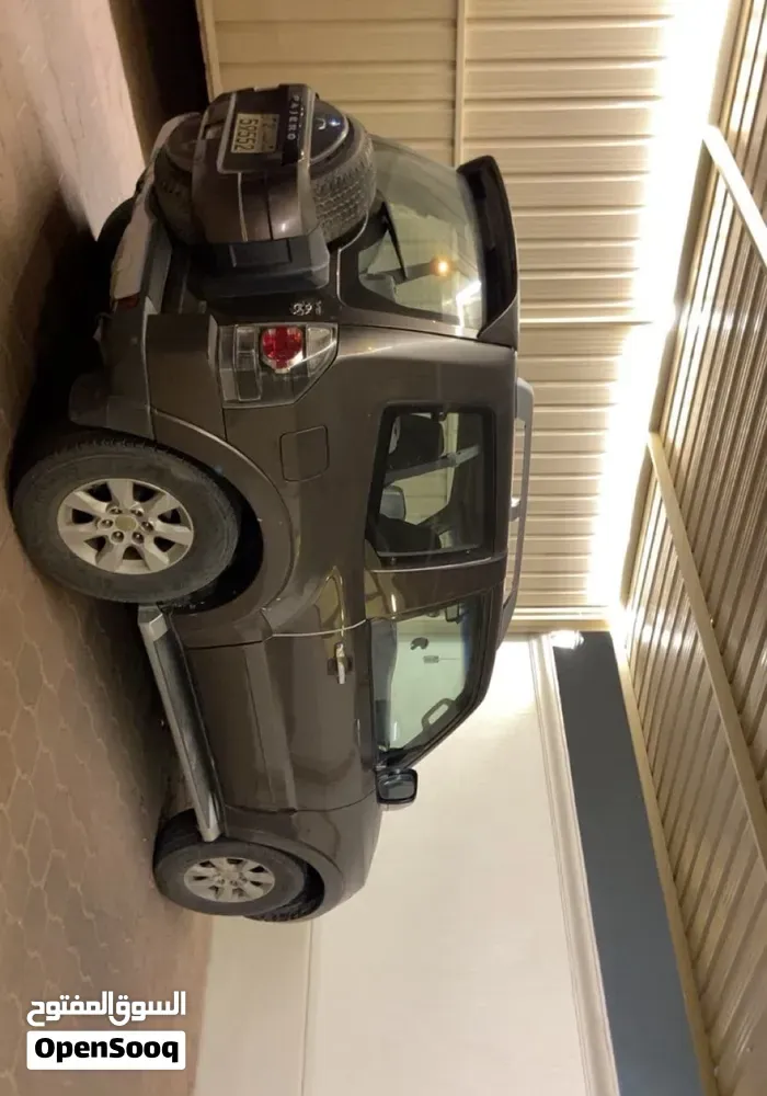 Mitsubishi Pajero 2009 photo 2