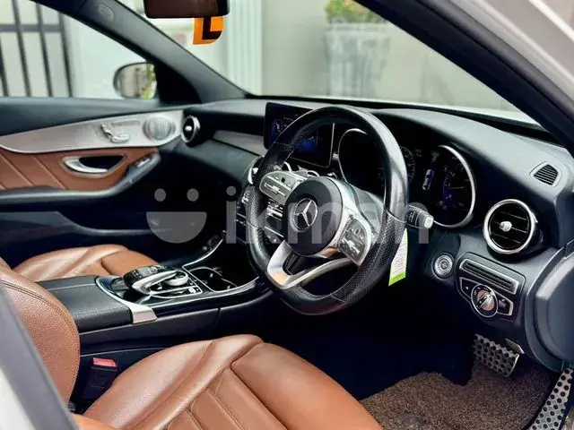 Mercedes-Benz C200 2019 photo 3