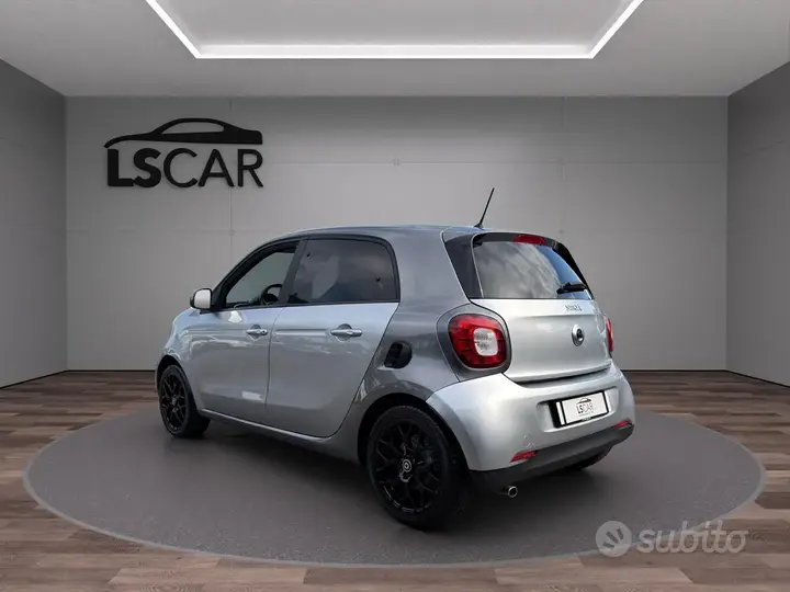 Smart Forfour 2017 photo 5