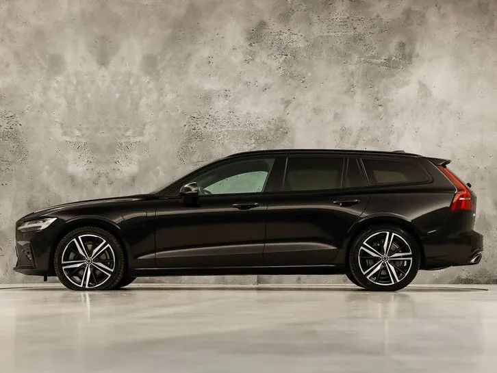 Volvo V60 2020 photo 2