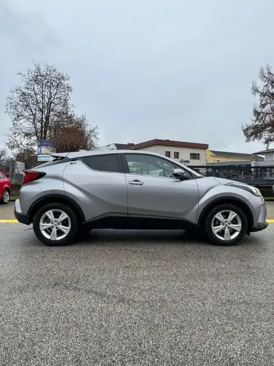 Toyota C-Hr 2020 photo 3