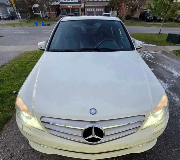 Mercedes-Benz C-Class 2011 photo 3
