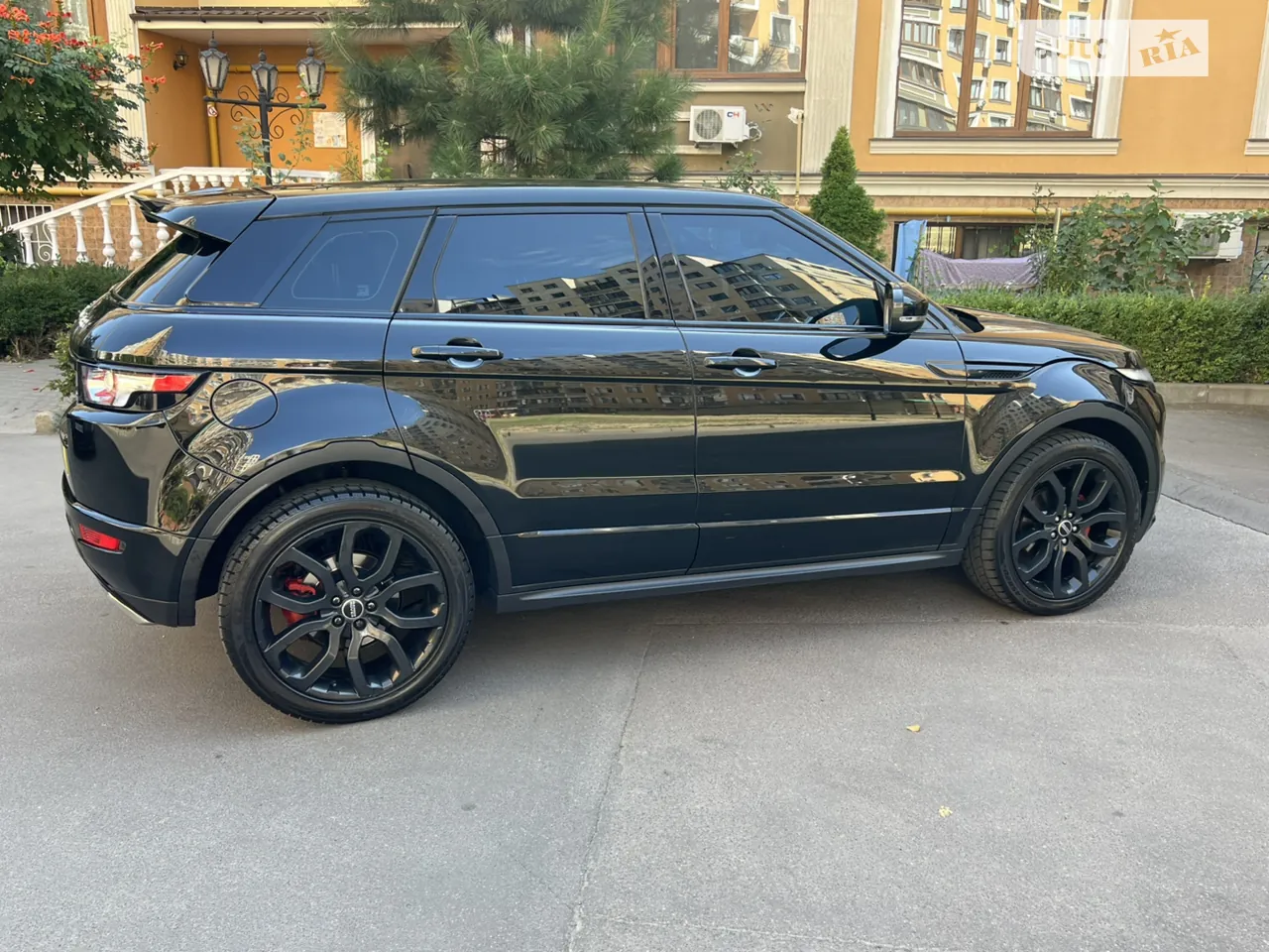 Land Rover Range Rover Evoque 2012 photo 4