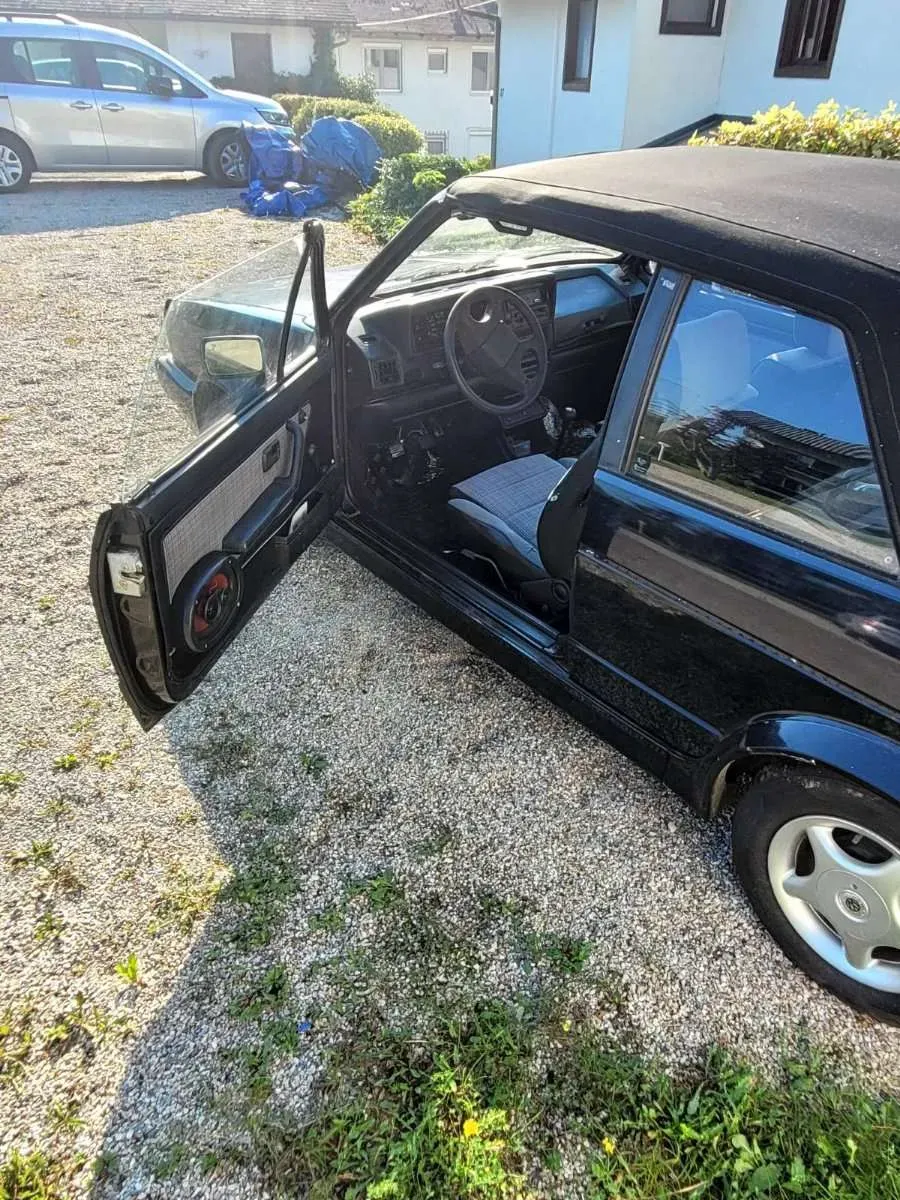 Volkswagen Golf 1990 photo 2