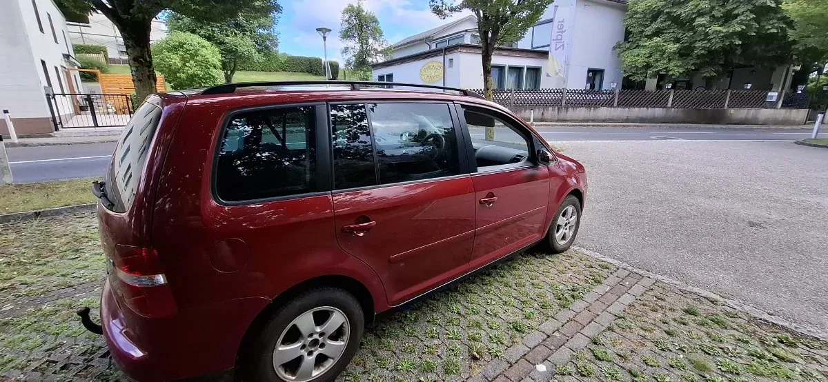 Volkswagen Touran 2005 photo 3