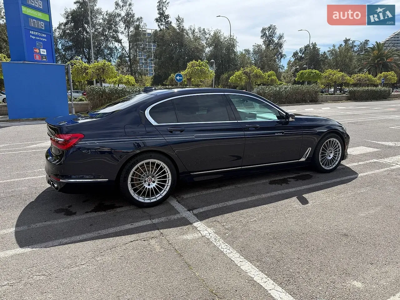 BMW 7 Series 2015 photo 5