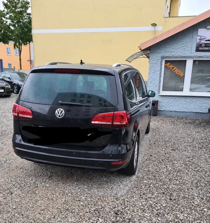 Volkswagen Sharan 2017 photo 2