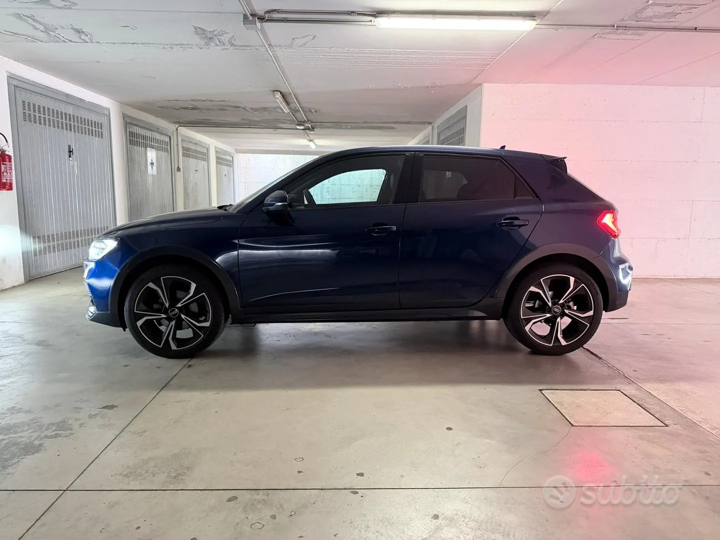 Audi A1 2023 photo 2