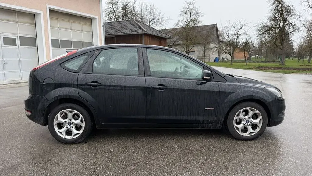 Ford Focus 2009 photo 3
