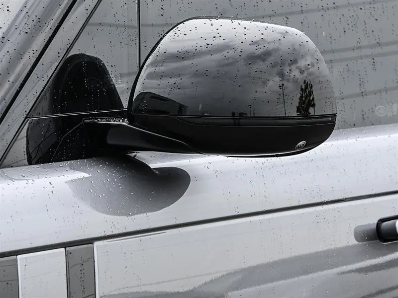 Land Rover Range Rover 2024 photo 3