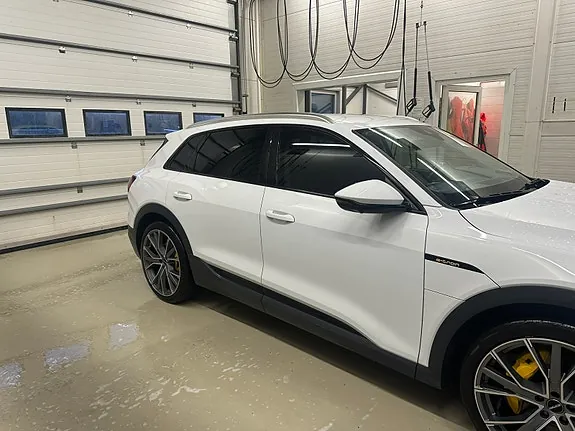 Audi E-Tron 2020 photo 4