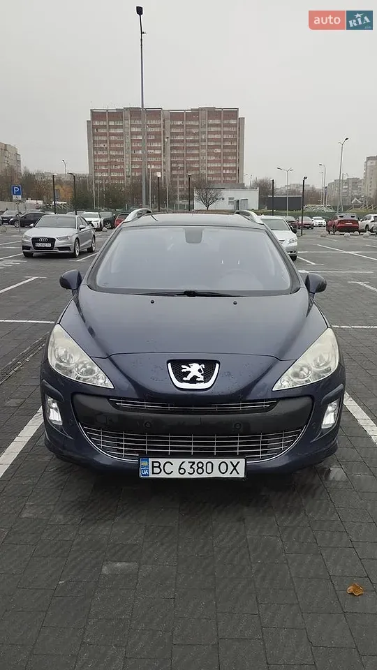Peugeot 308 2008 photo 4