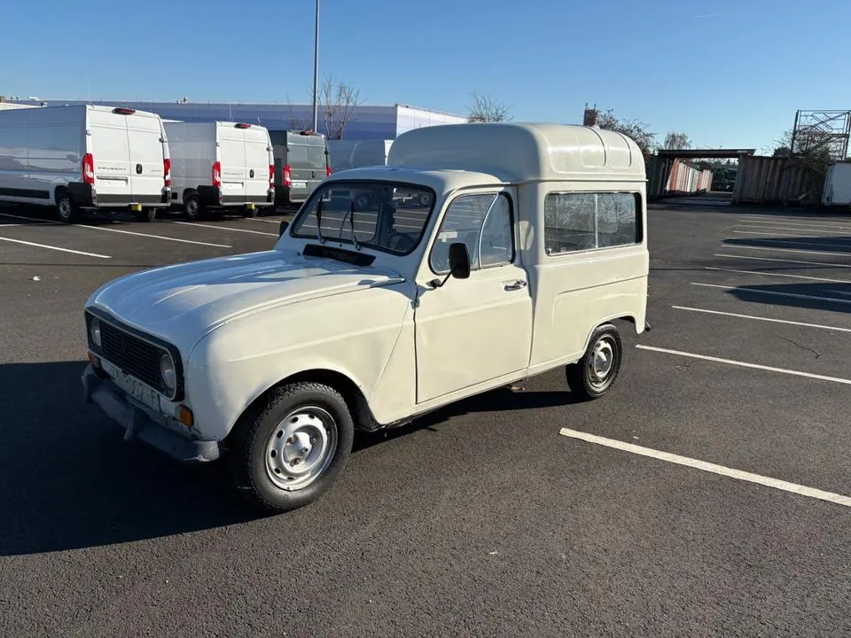 Renault R4