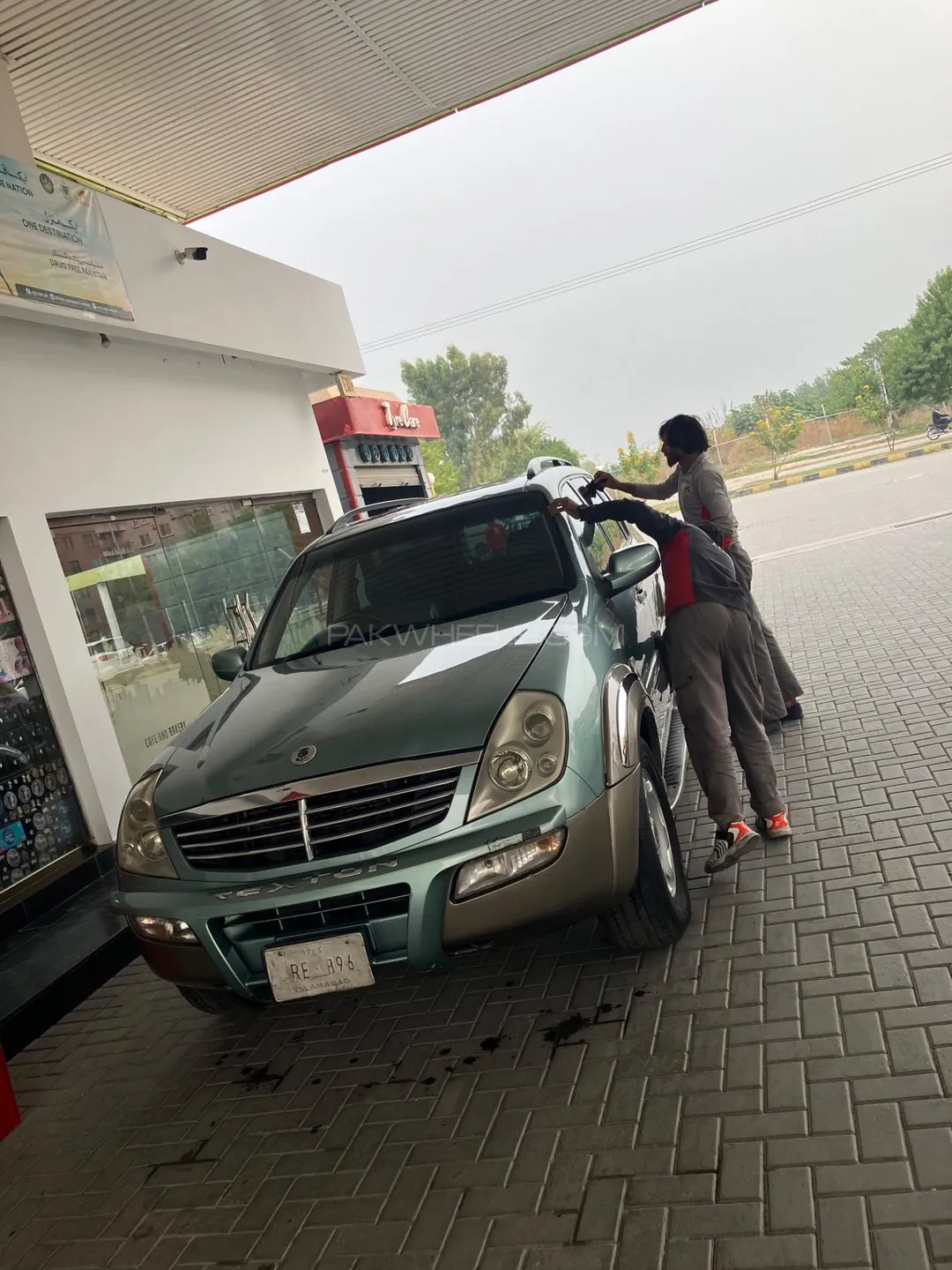 KG Mobility Rexton