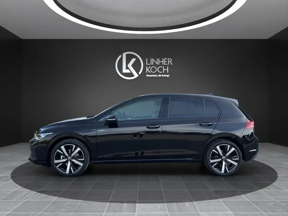 Volkswagen Golf 2026 photo 2