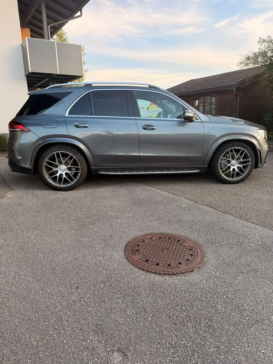 Mercedes-Benz Gle-Class 2021 photo 2