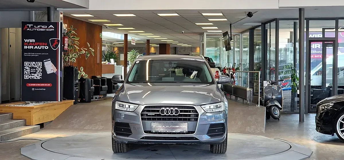 Audi Q3 2016 photo 2