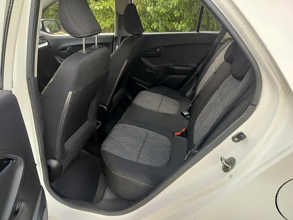 Kia Picanto 2013 photo 5