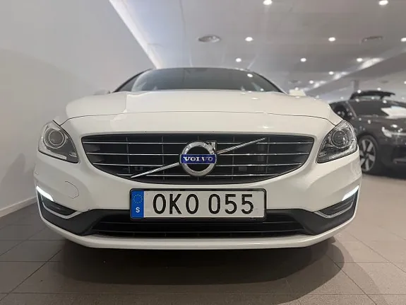 Volvo V60 2017 photo 2