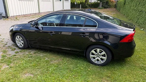 Volvo S60 2012 photo 4