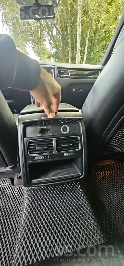Volkswagen Touareg 2011 photo 5