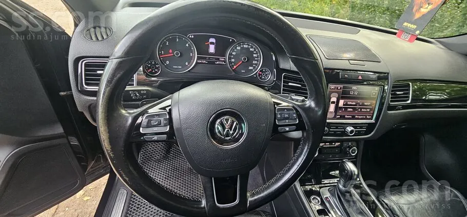 Volkswagen Touareg 2011 photo 3