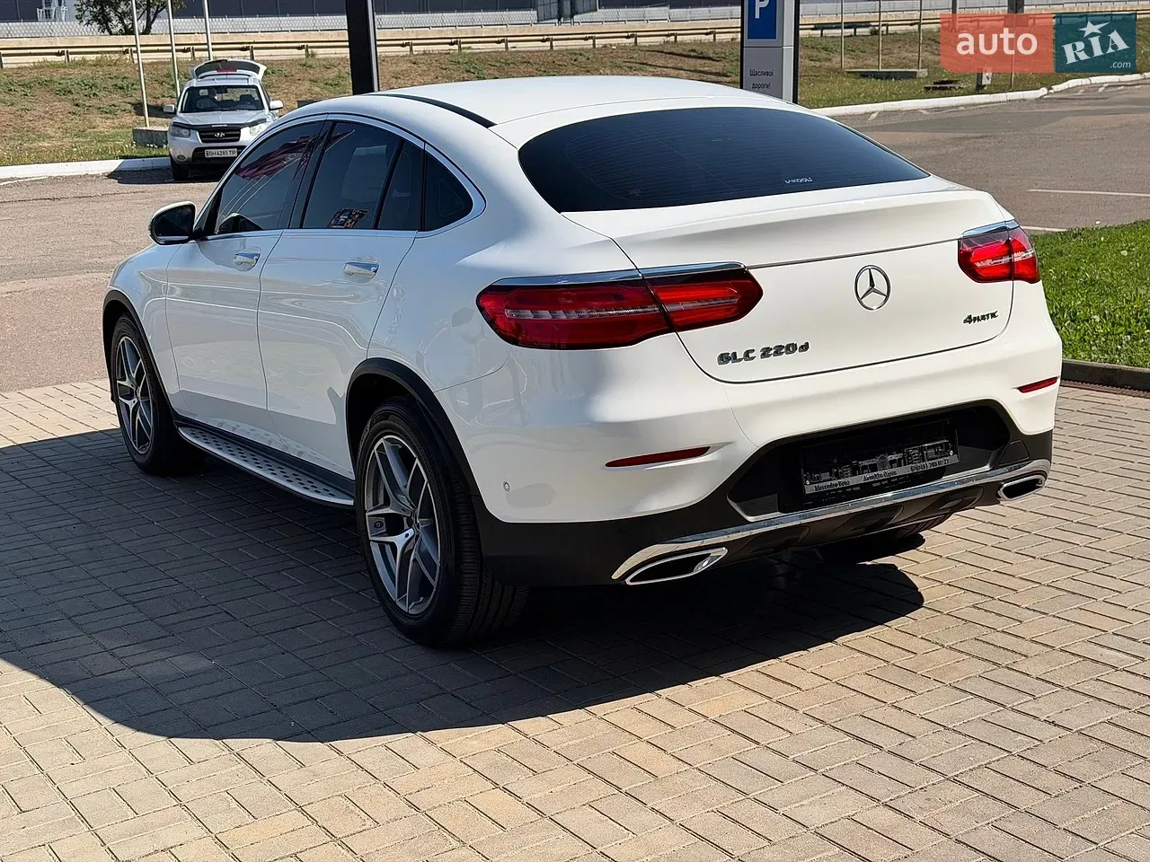 Mercedes-Benz Glc-Class 2019 photo 5