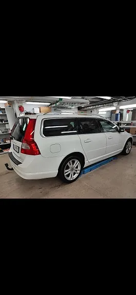 Volvo V70 2012 photo 4