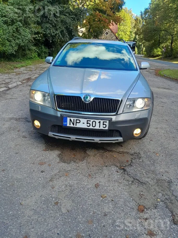 Skoda Octavia 2008 photo 2