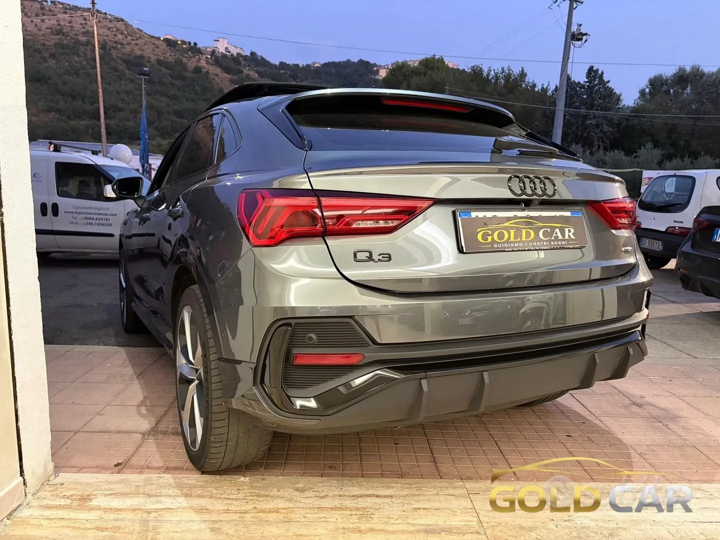 Audi Q3 2020 photo 2