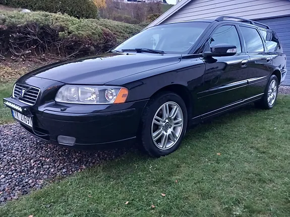 Volvo V70 2008 photo 2