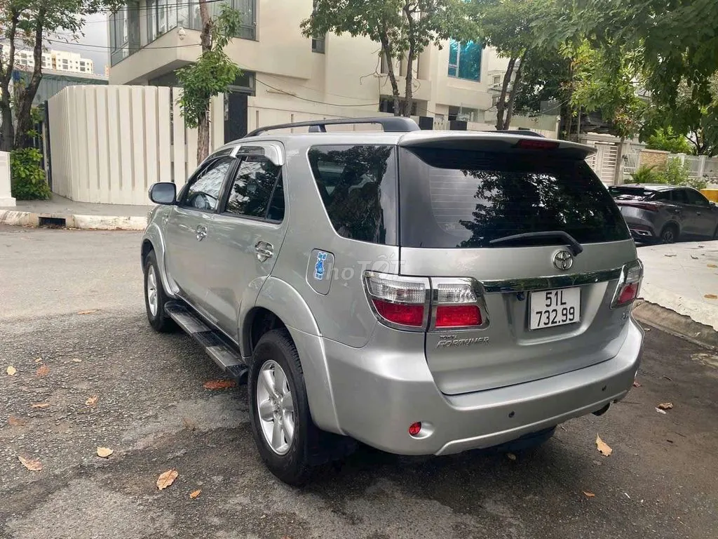 Toyota Fortuner 2009 photo 4