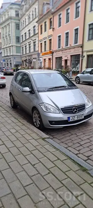 Mercedes-Benz A160 2011 photo 3