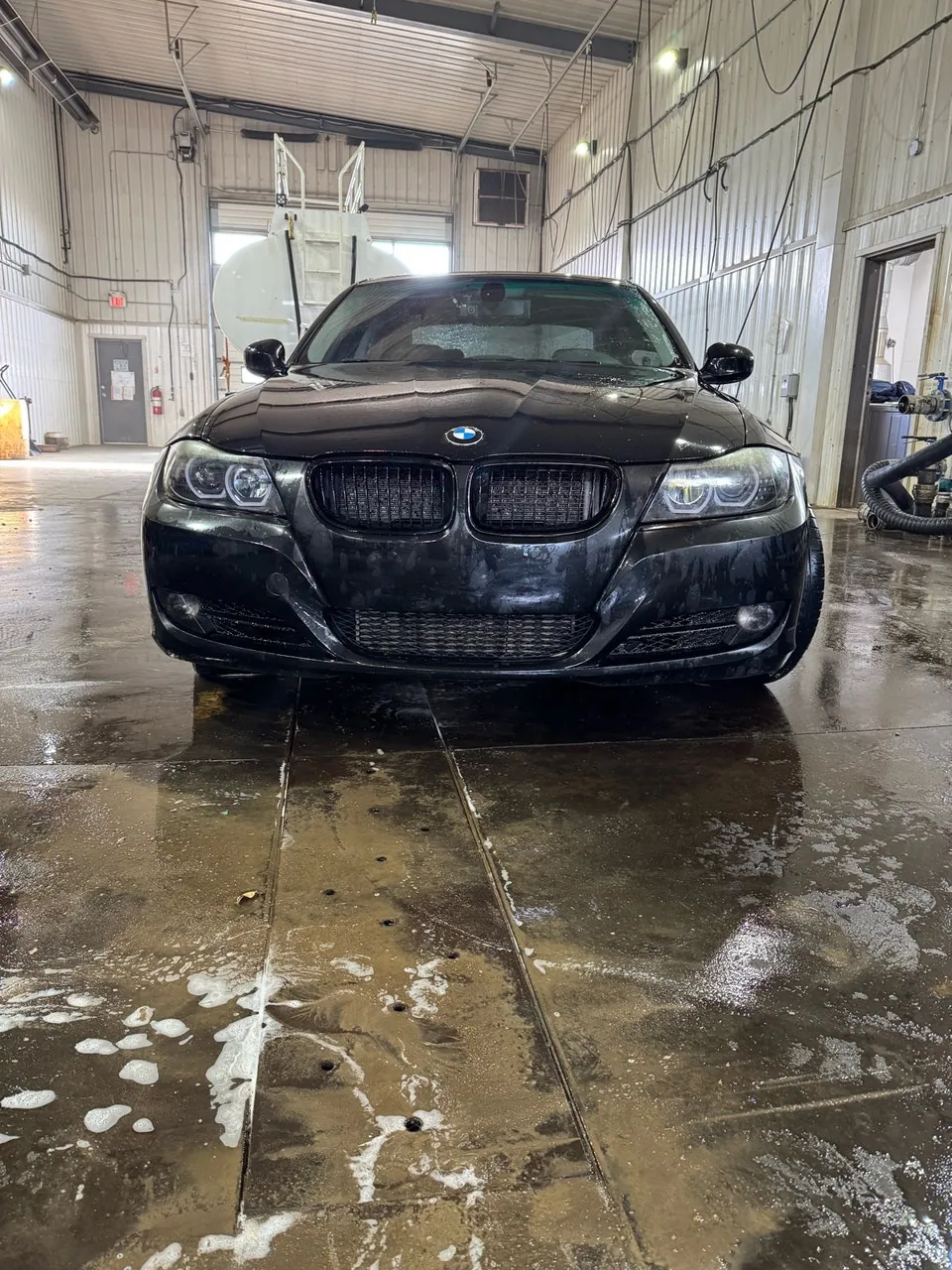 BMW 335D 2010 photo 3