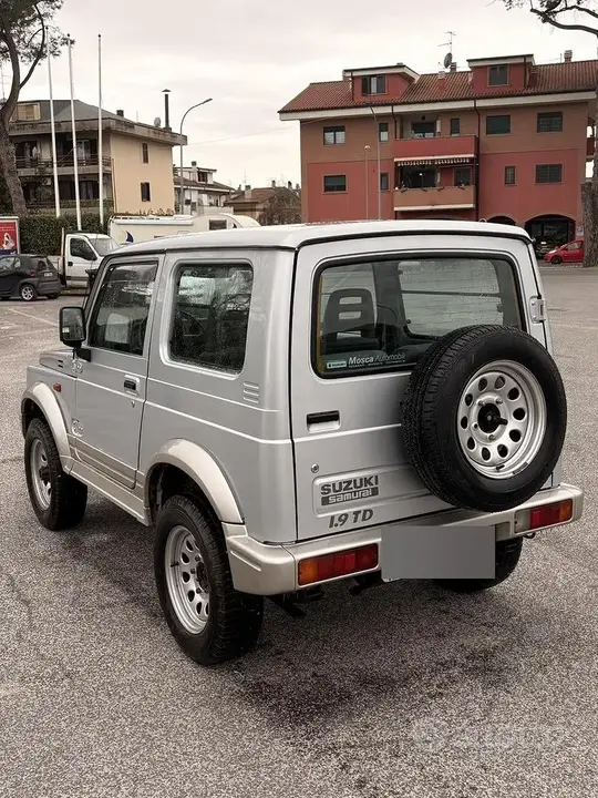 Suzuki Samurai 1999 photo 4