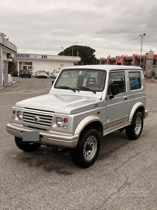 Suzuki Samurai