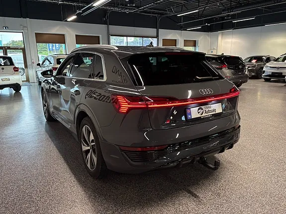 Audi Q8 2024 photo 5