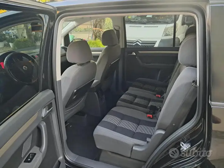 Volkswagen Touran 2008 photo 5