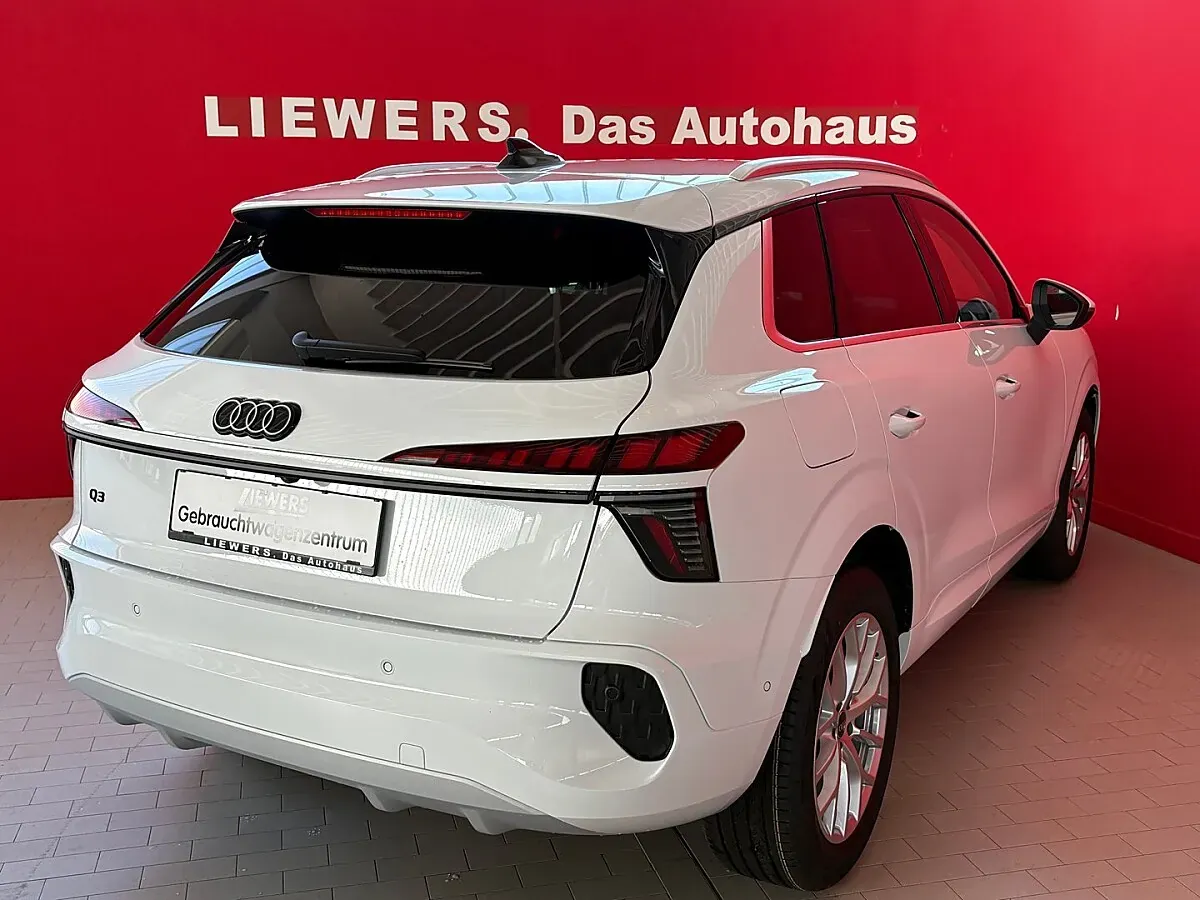 Audi Q3 2026 photo 2