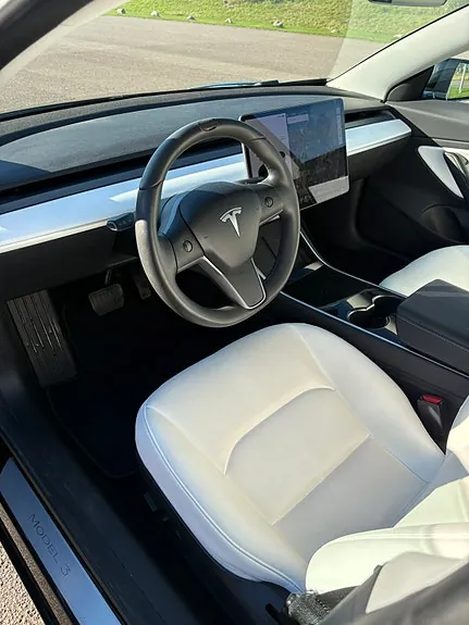 Tesla Model 3 2019 photo 3