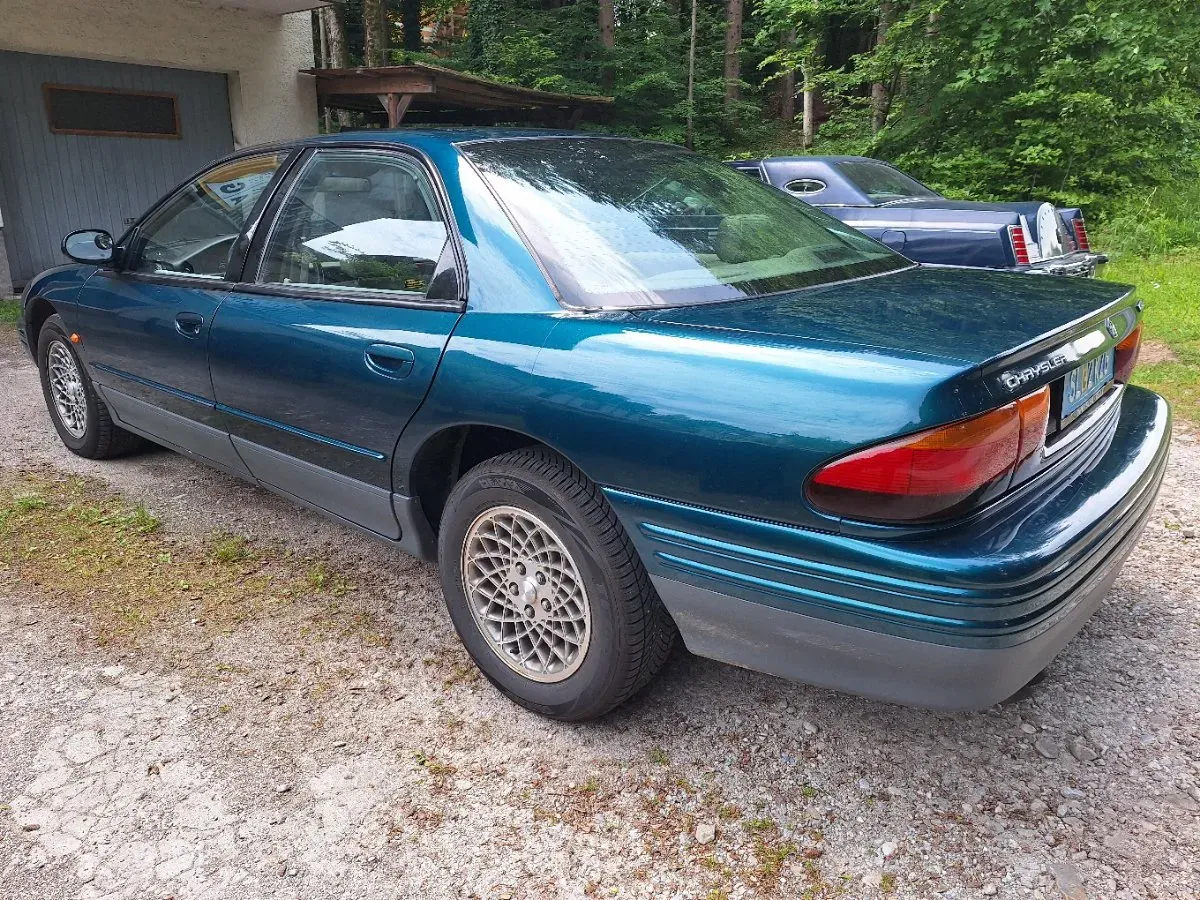 Chrysler Vision 1995 photo 3