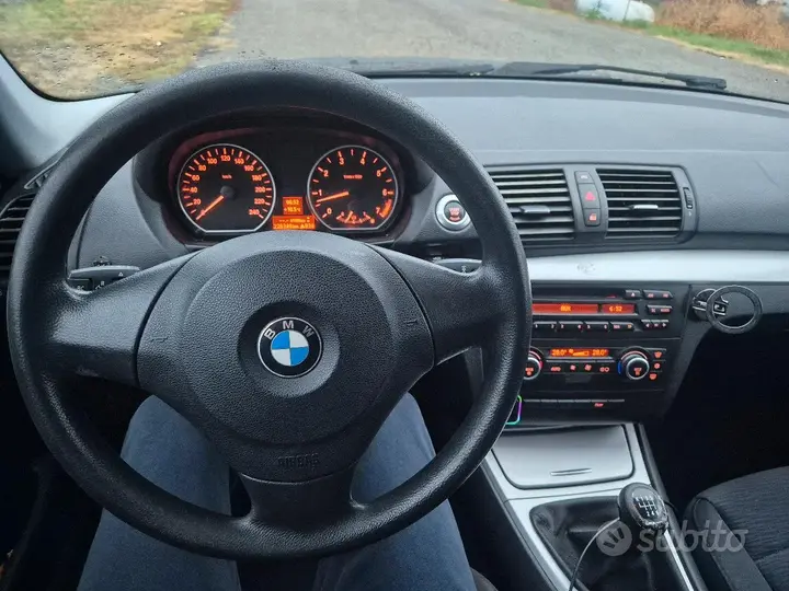 BMW 1 Series 2008 photo 4