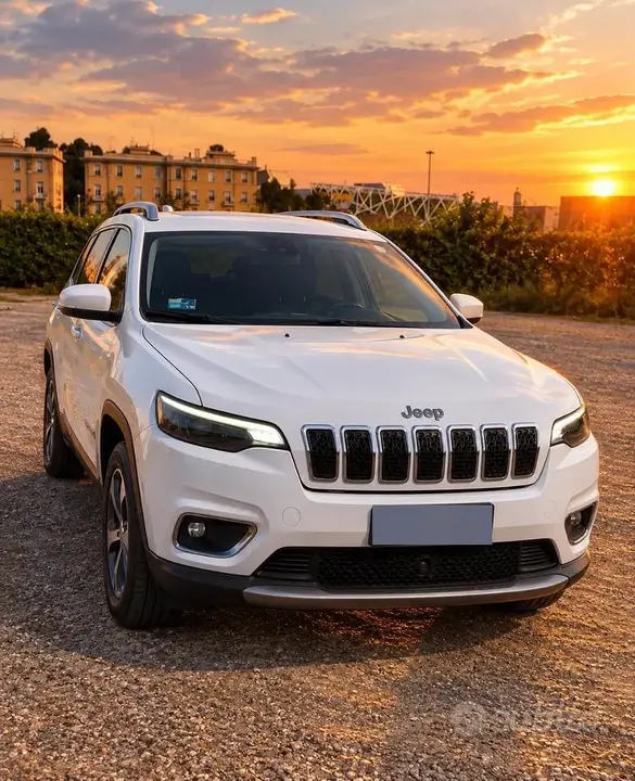 Jeep Cherokee 2019 photo 2