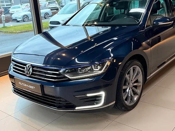 Volkswagen Passat 2017 photo 2