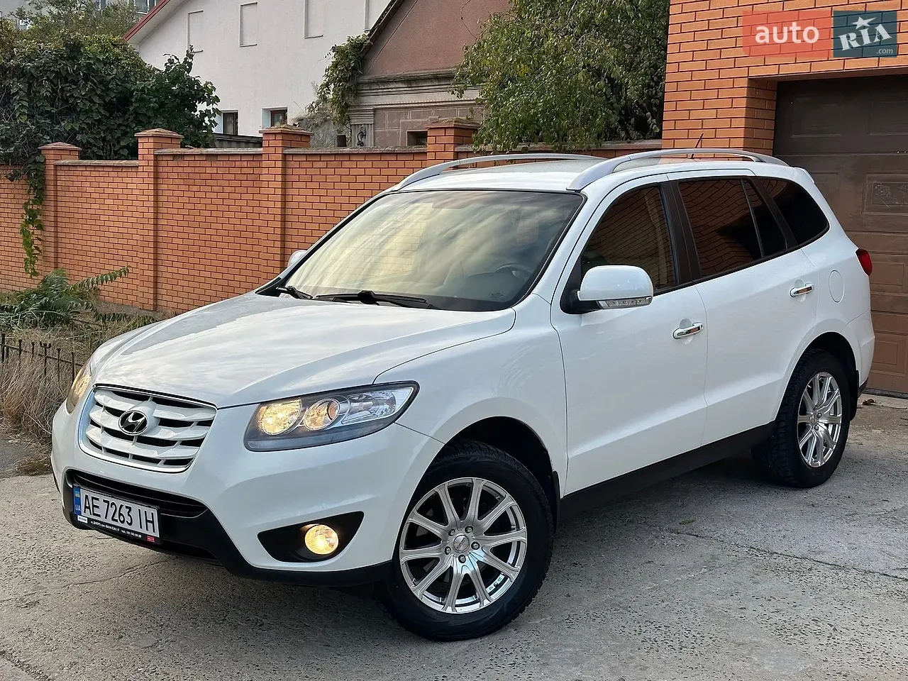 Hyundai Santa Fe 2011 photo 3