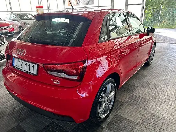 Audi A1 2015 photo 4