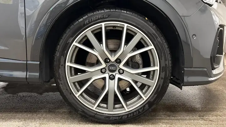 Audi Q3 2020 photo 3
